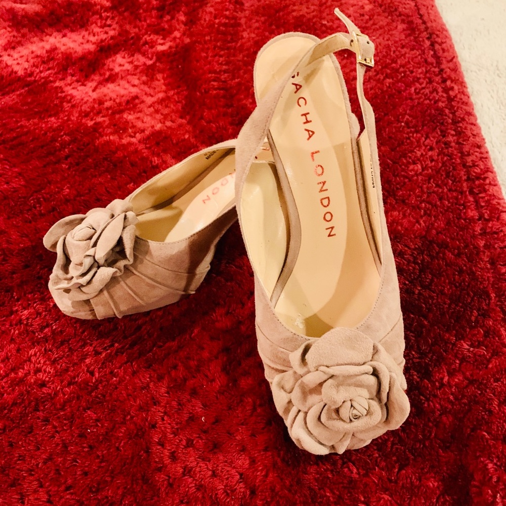 Sasha London camel suede open toe sling backs